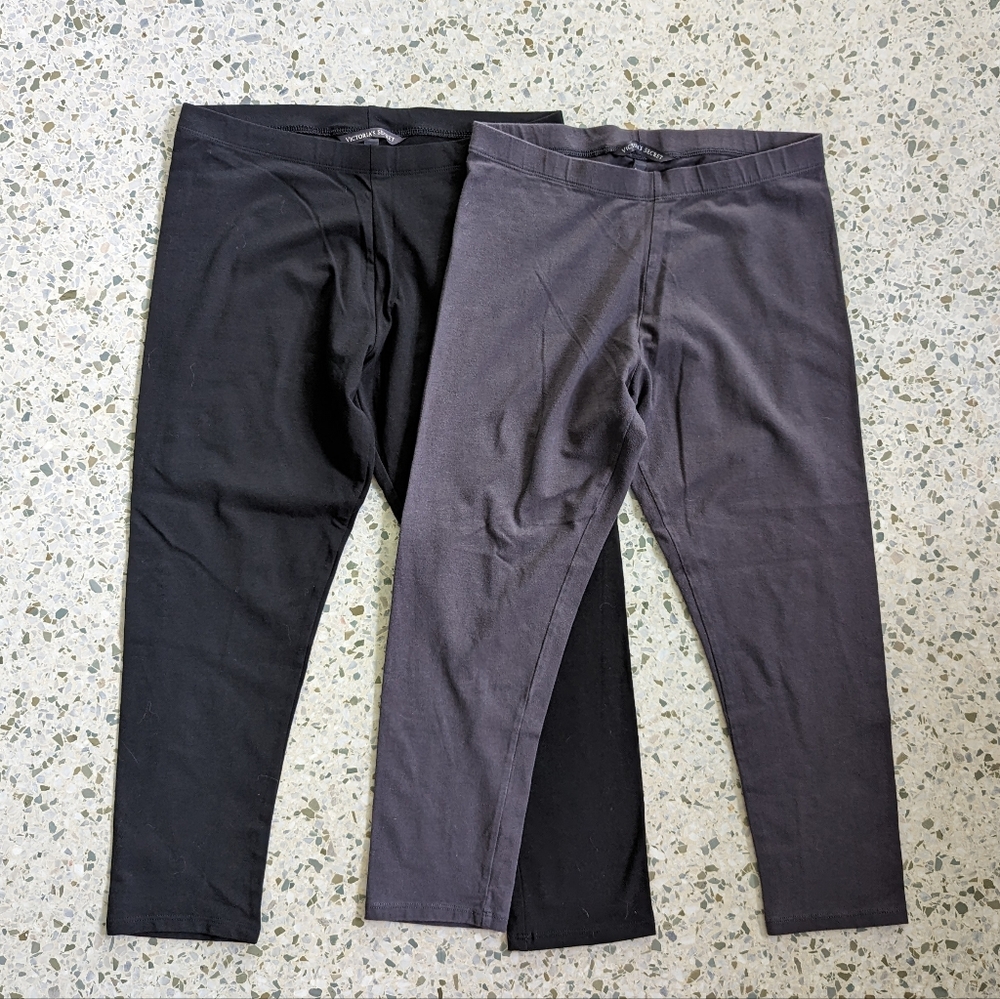 Bundle of 2 Pairs Of Victoria's Secret Cropped Leggings